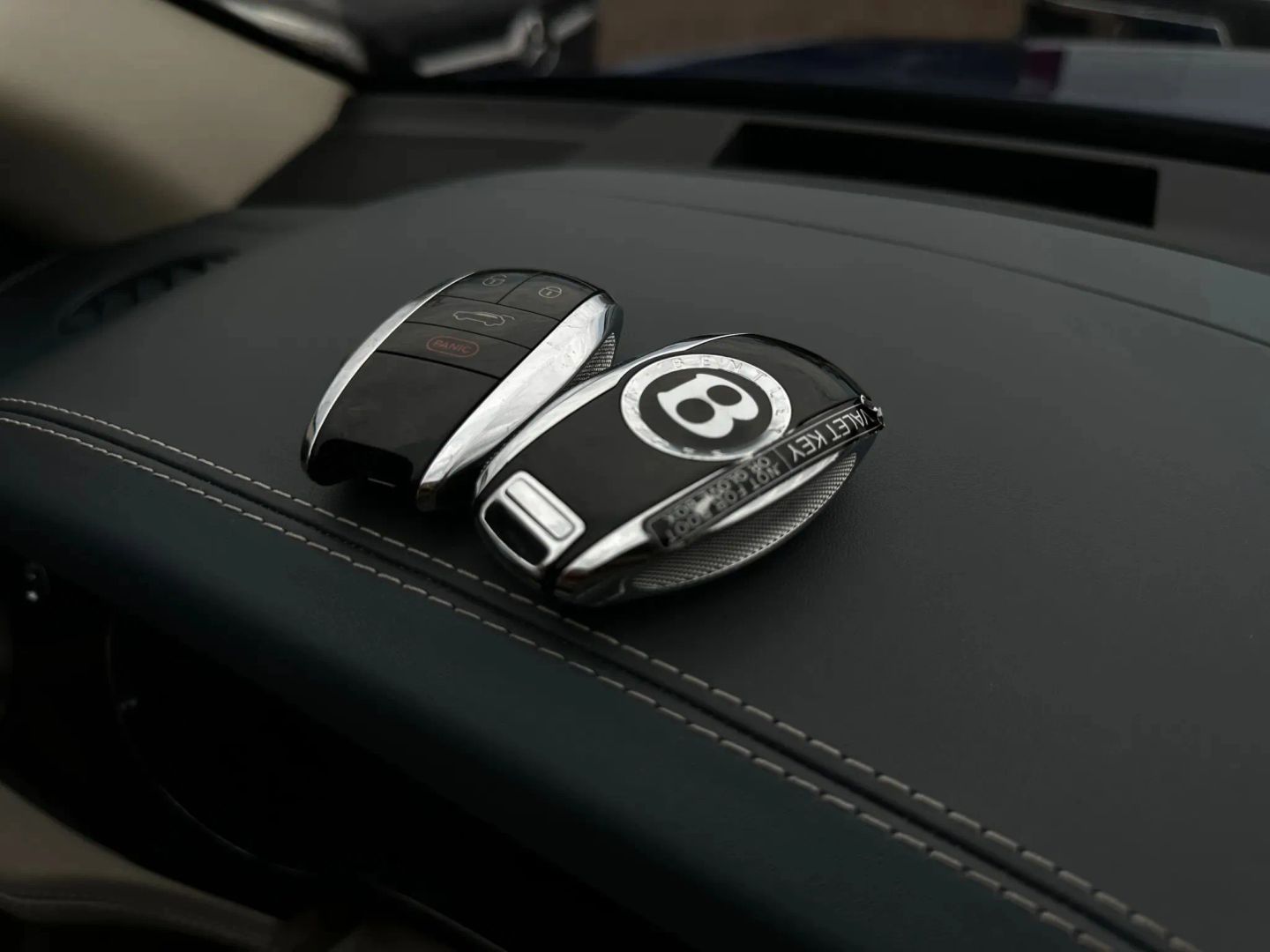 2017 Bentley Bentayga Base - Photo 59