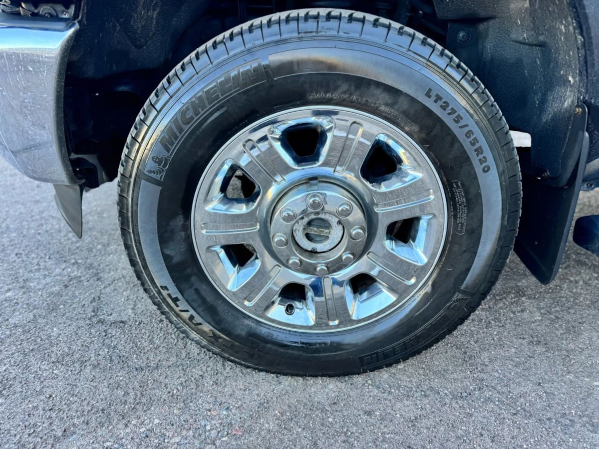 2012 Ford F-350 Lariat photo 6