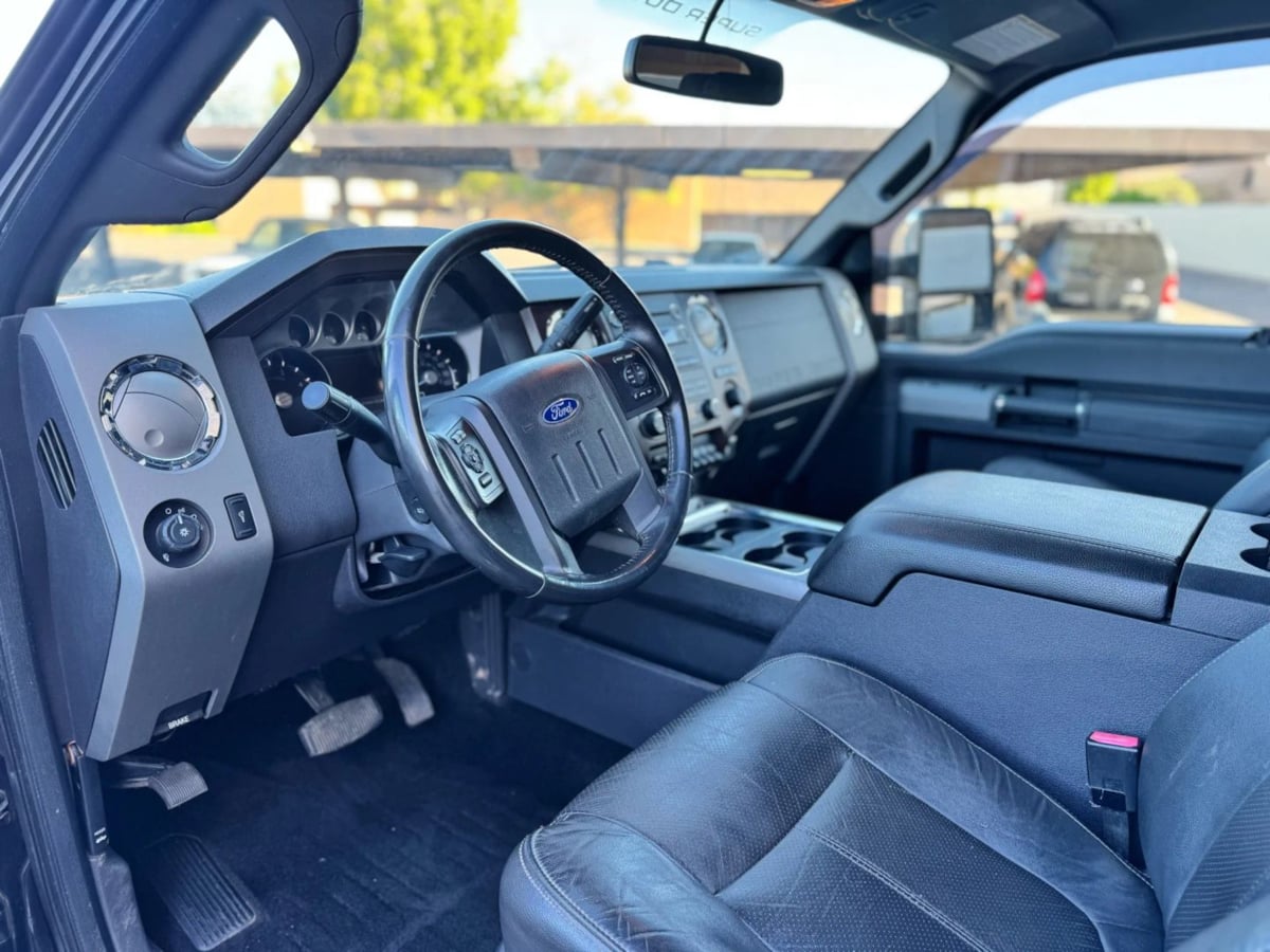 2012 Ford F-350 Lariat photo 12