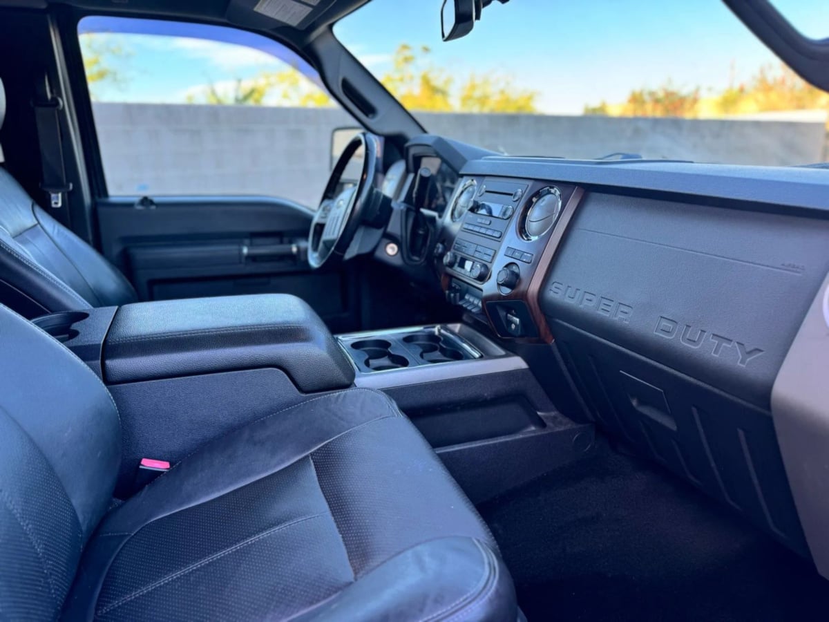 2012 Ford F-350 Lariat photo 15
