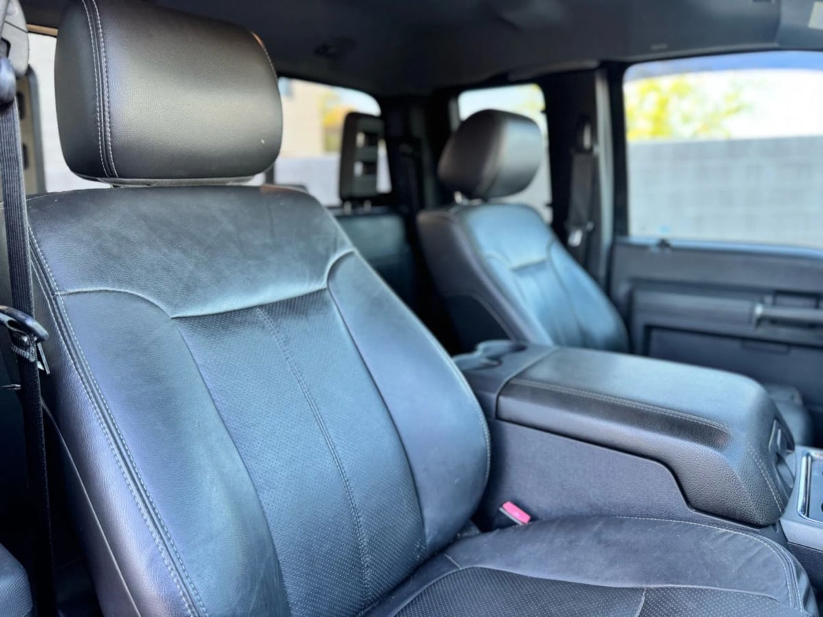 2012 Ford F-350 Lariat photo 16