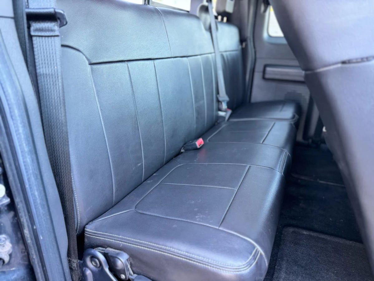 2012 Ford F-350 Lariat photo 17