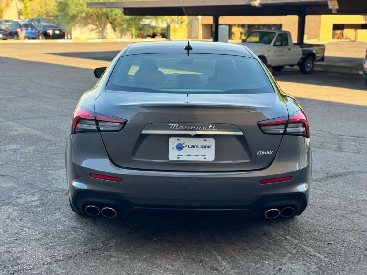 2022 Maserati Ghibli Modena Q4 photo 3