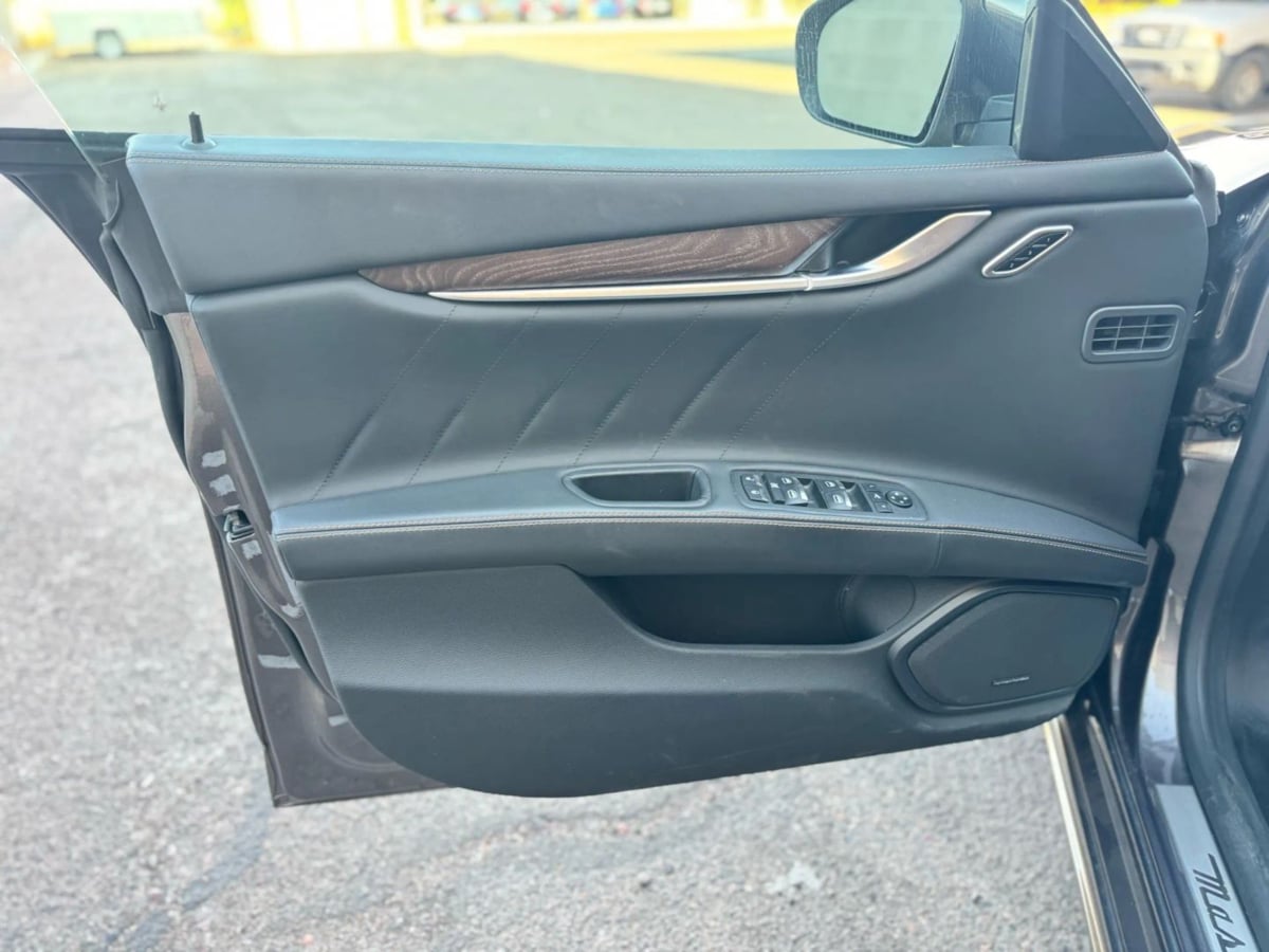 2022 Maserati Ghibli Modena Q4 photo 10