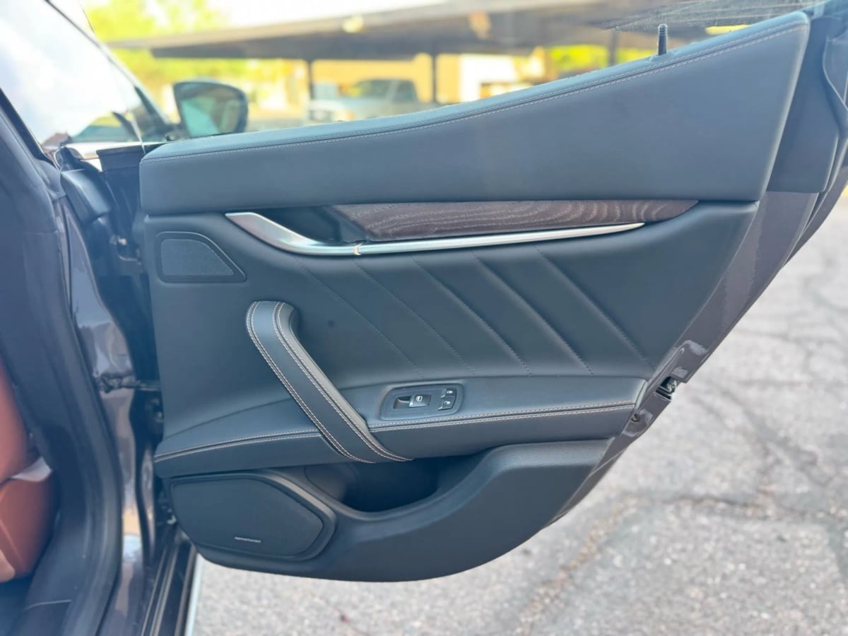 2022 Maserati Ghibli Modena Q4 photo 19