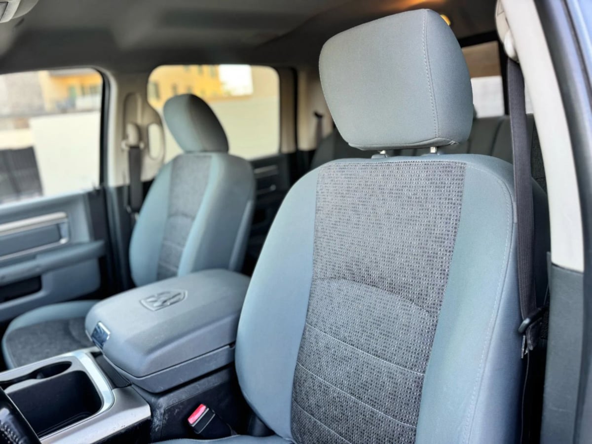 2018 Ram 3500 Big Horn photo 13