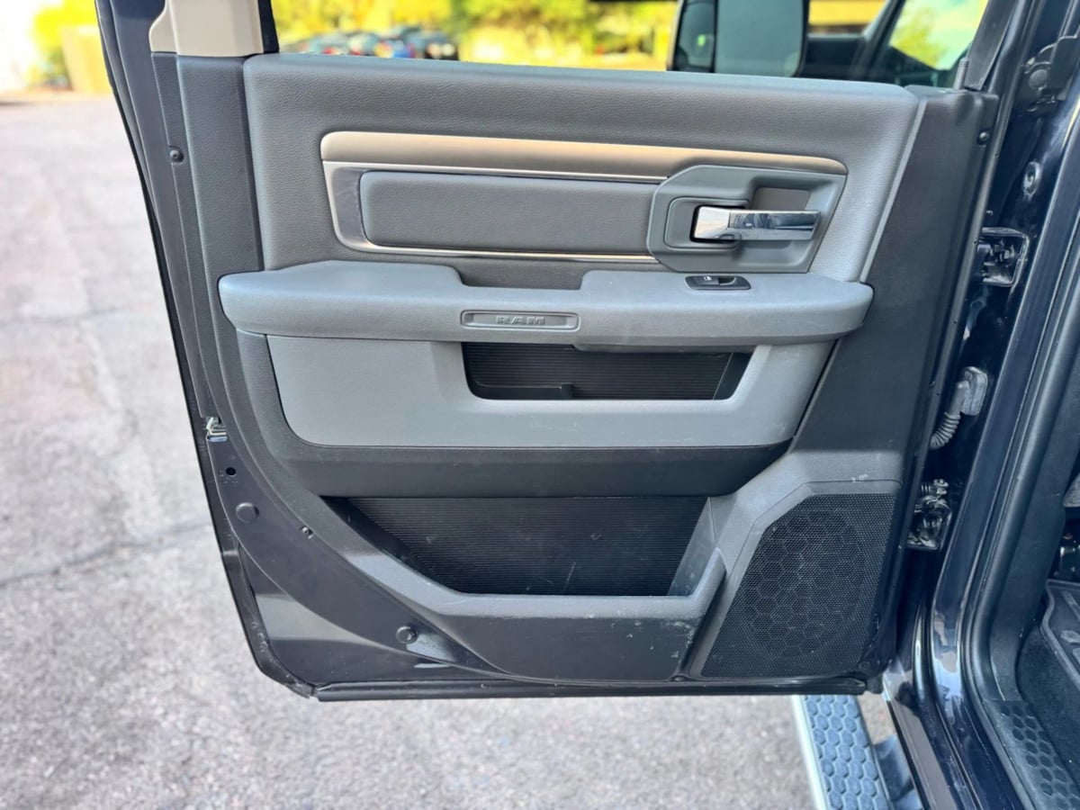 2018 Ram 3500 Big Horn photo 14