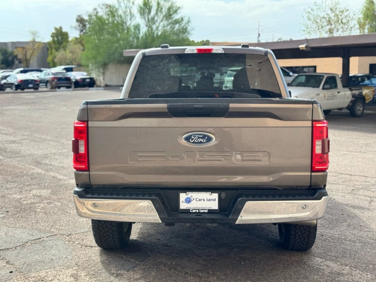 2023 Ford F-150 XLT photo 4