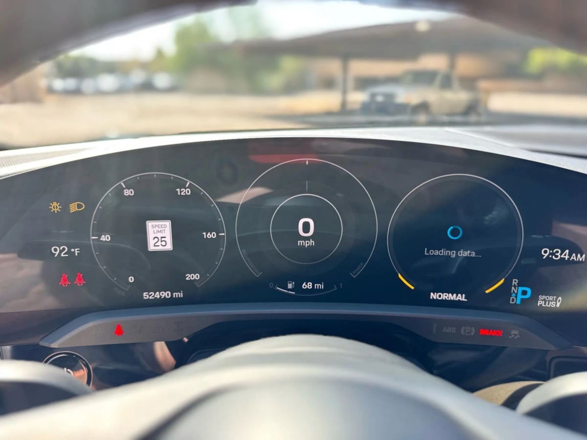 2020 Porsche Taycan 4S photo 26