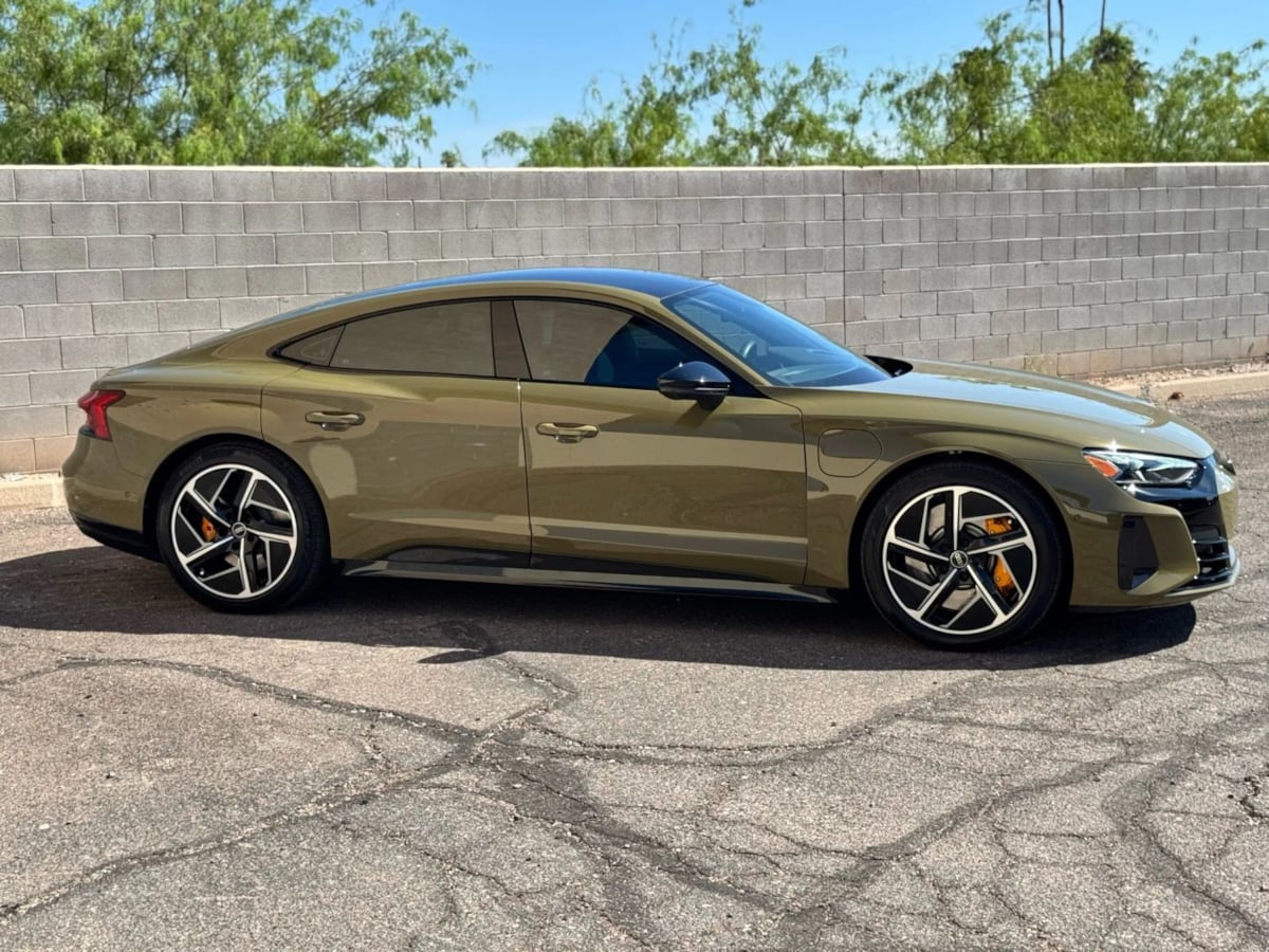 2024 Audi RS e-tron GT Base photo 3