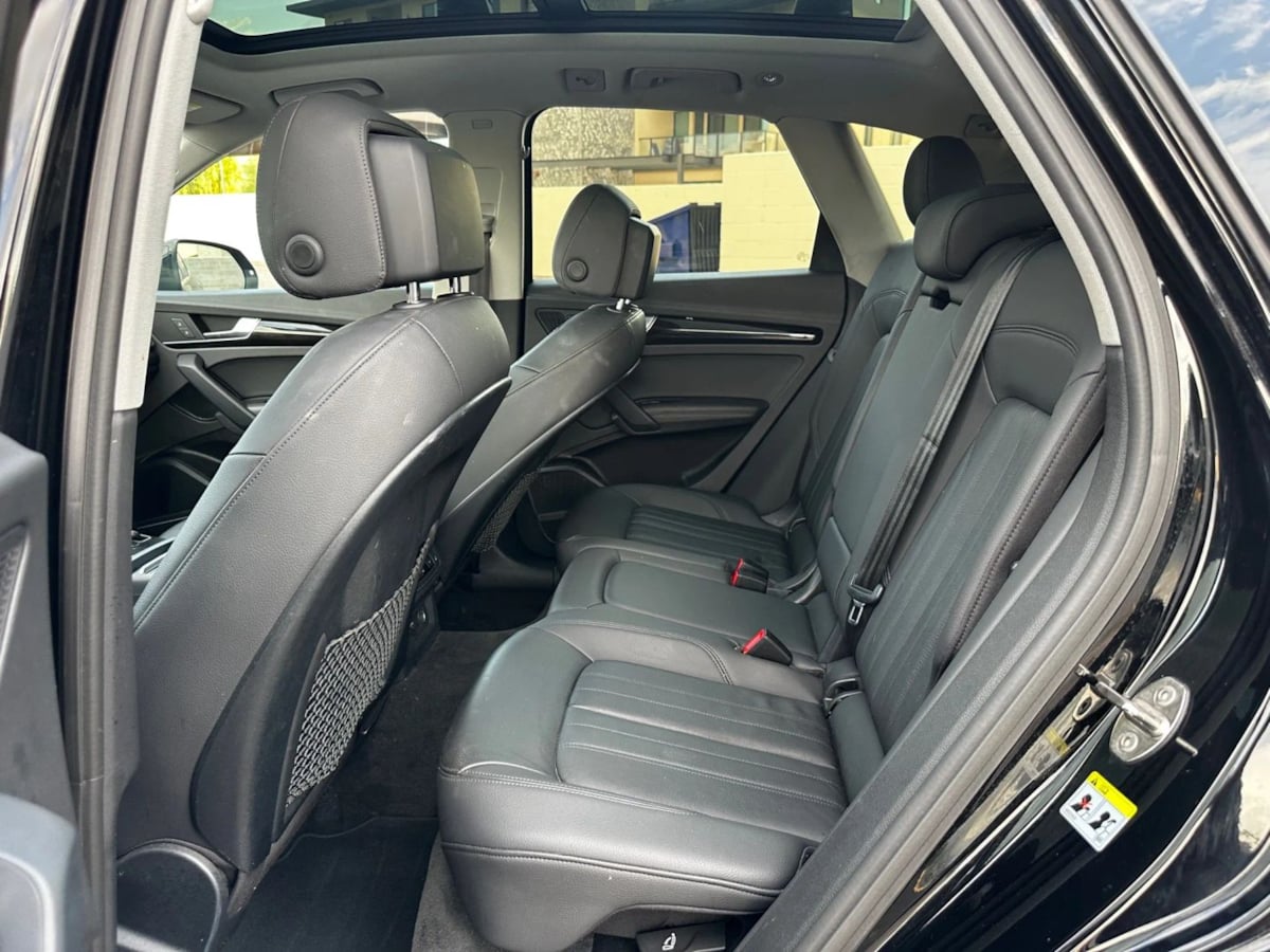 2020 Audi Q5 Premium Plus 45 TFSI photo 8