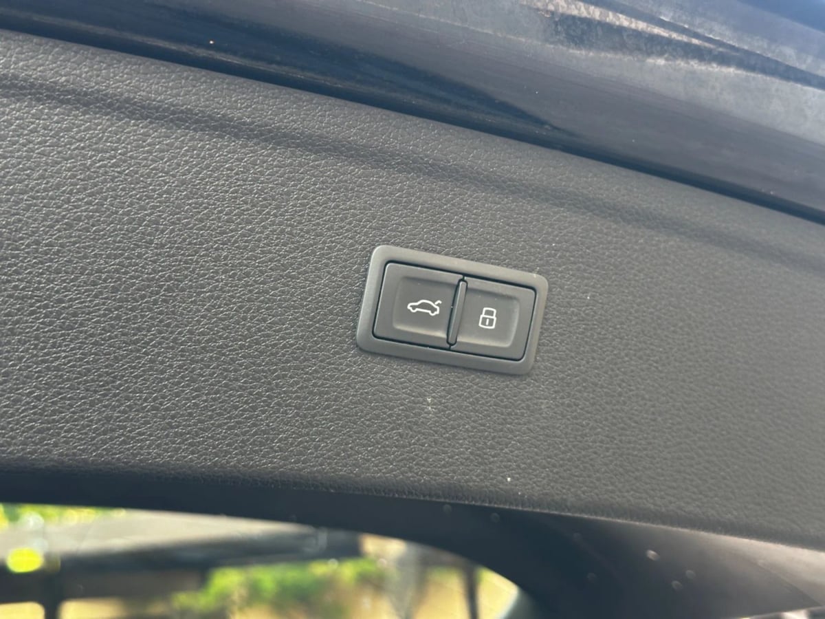 2020 Audi Q5 Premium Plus 45 TFSI photo 11