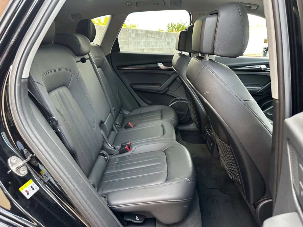 2020 Audi Q5 Premium Plus 45 TFSI photo 13