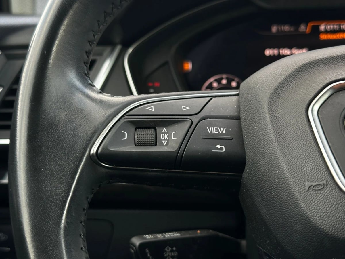 2020 Audi Q5 Premium Plus 45 TFSI photo 23