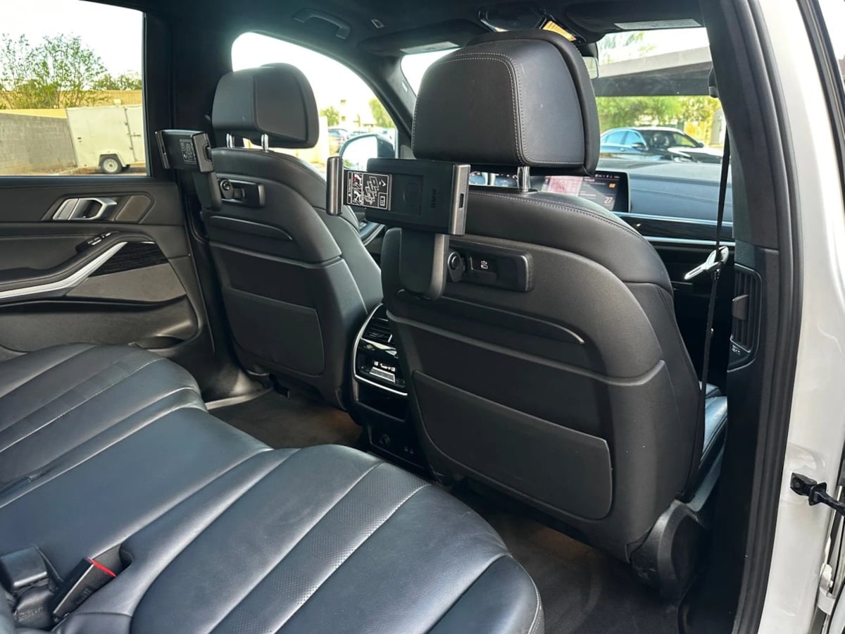 2020 Bmw X7 M50i photo 25