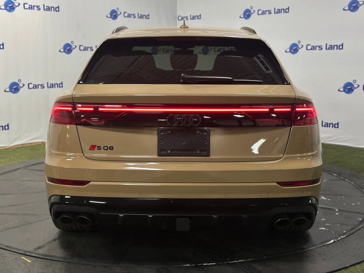 2024 Audi SQ8 Premium Plus photo 2