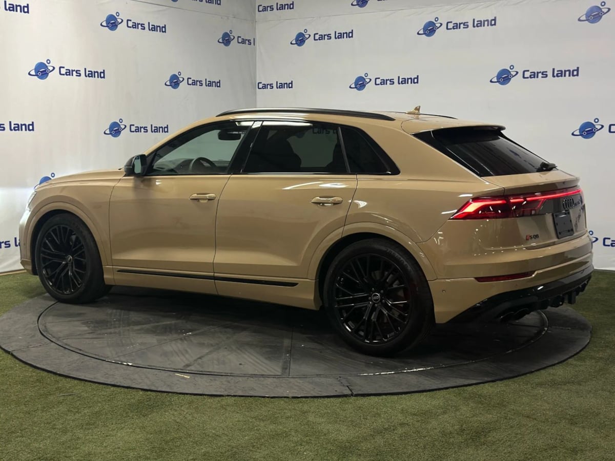 2024 Audi SQ8 Premium Plus photo 3
