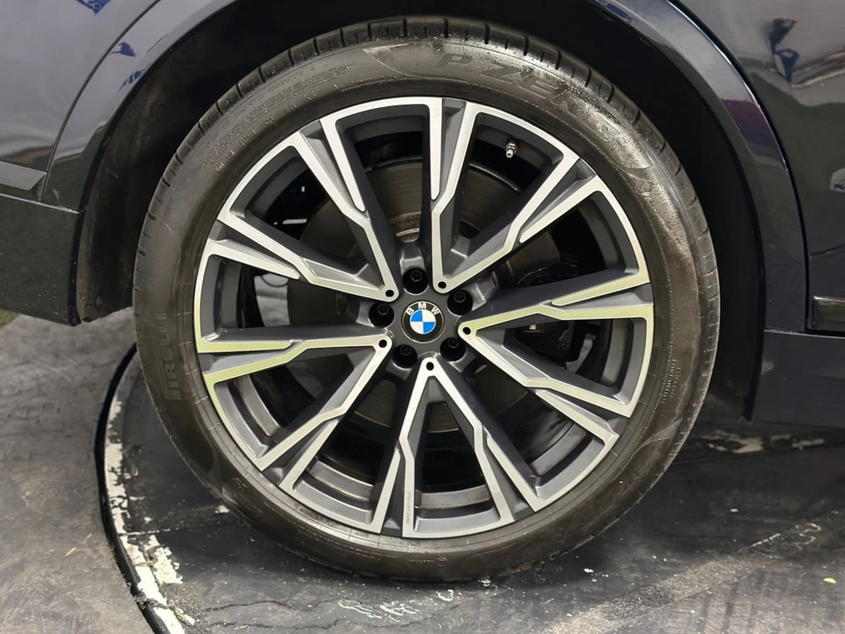 2022 Bmw X7 M50i photo 11