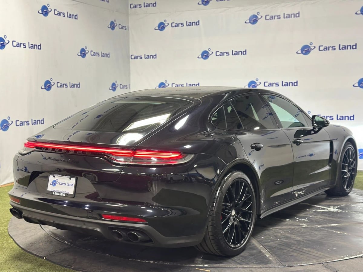 2021 Porsche Panamera 4S photo 6