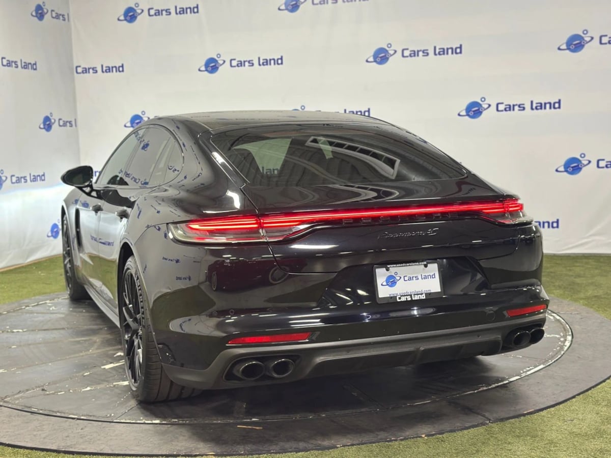 2021 Porsche Panamera 4S photo 8