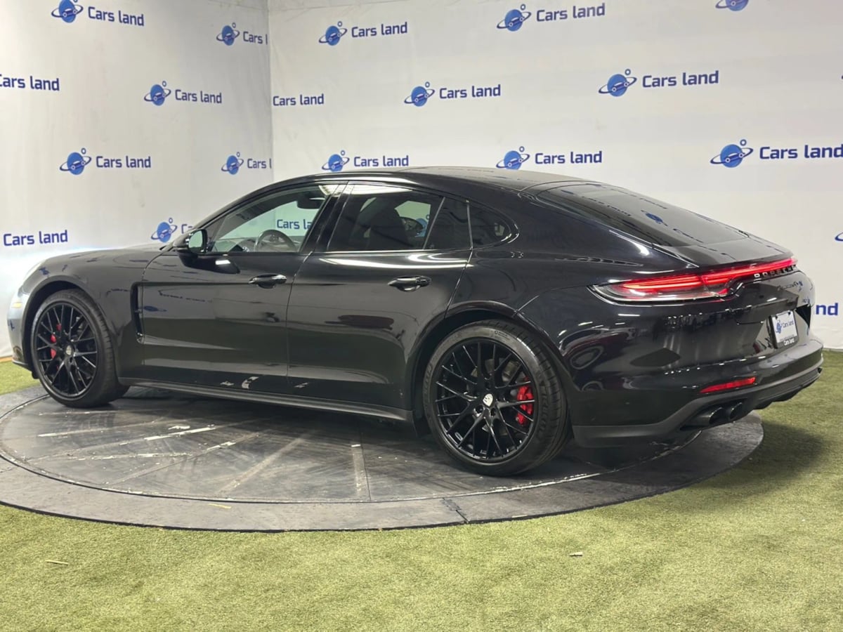 2021 Porsche Panamera 4S photo 9