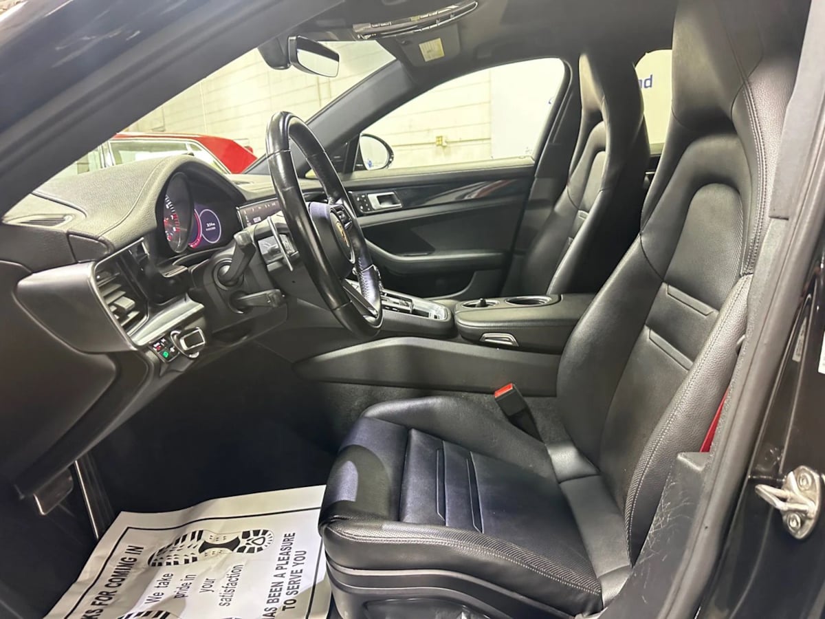 2021 Porsche Panamera 4S photo 16