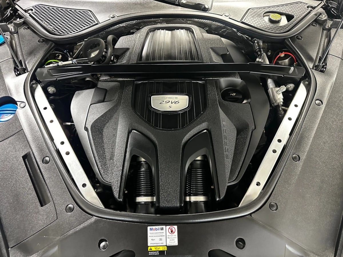 2021 Porsche Panamera 4S photo 33