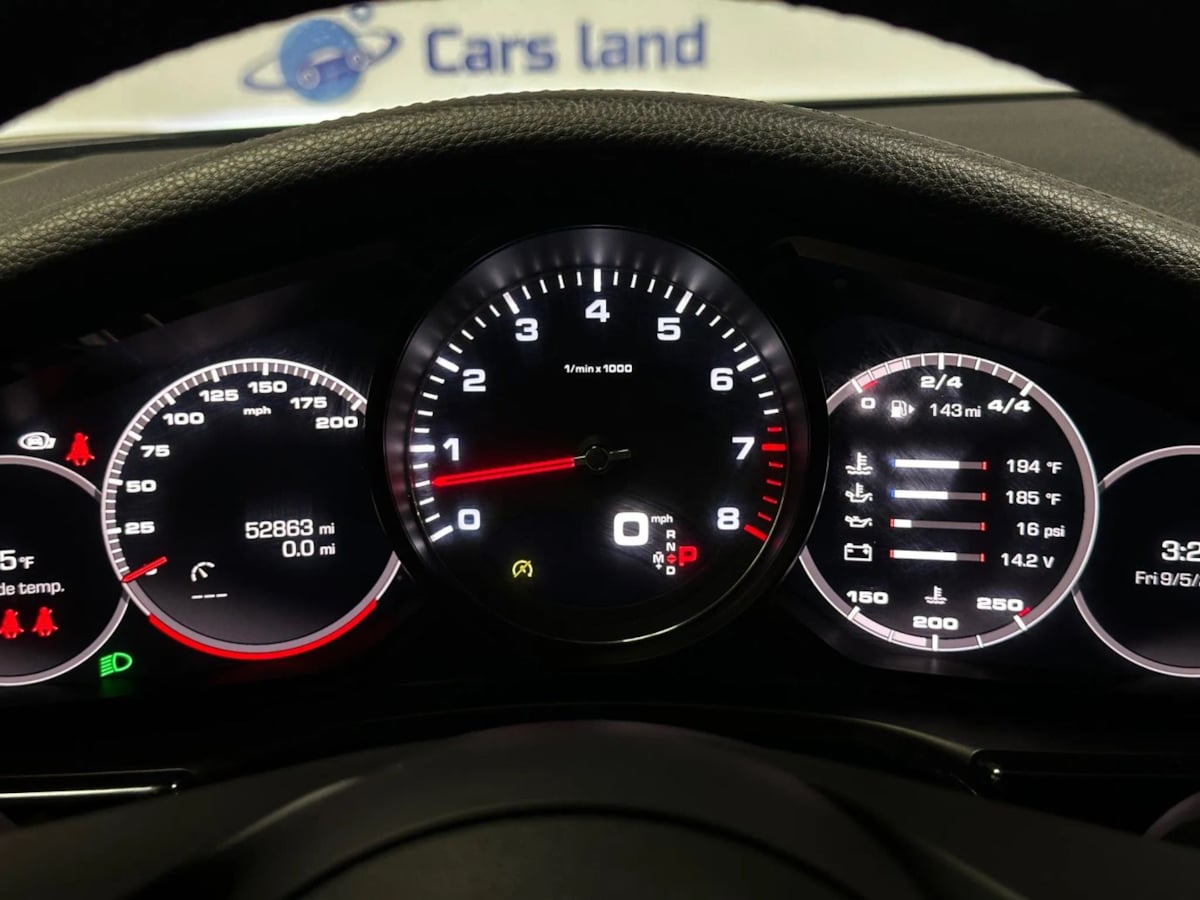 2021 Porsche Panamera 4S photo 38