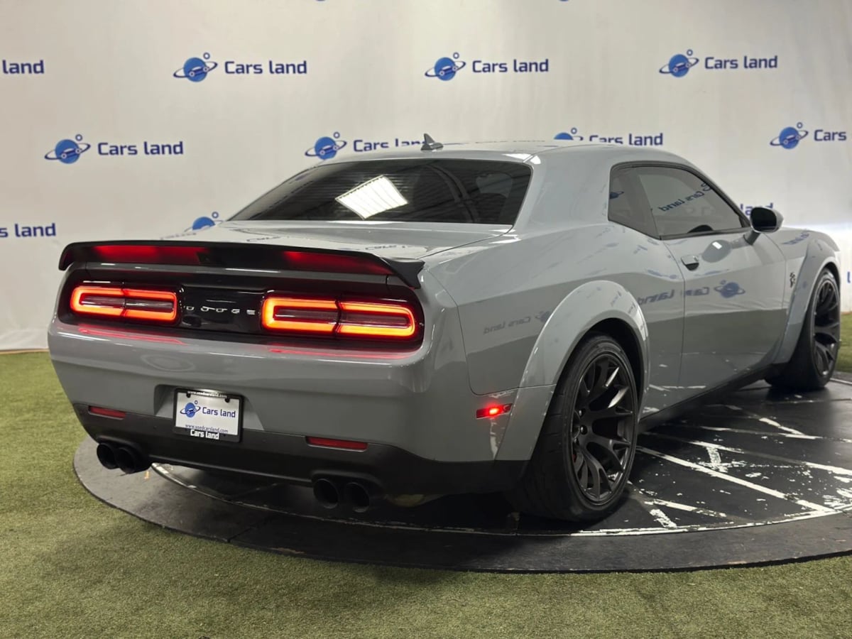 2021 Dodge Challenger SRT8 Hellcat Redeye Widebody photo 4