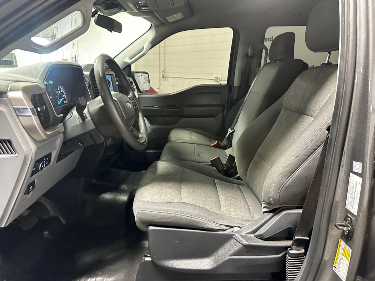 2022 Ford F-150 XL photo 12