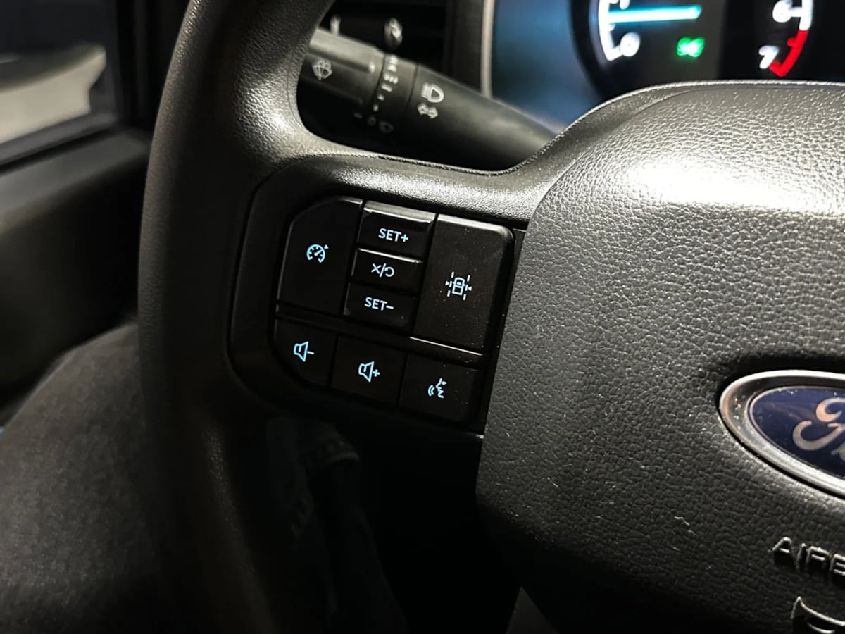 2022 Ford F-150 XL photo 32