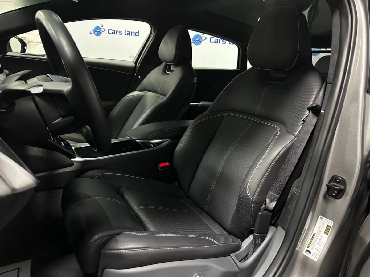 2022 Lucid Air Grand Touring photo 12