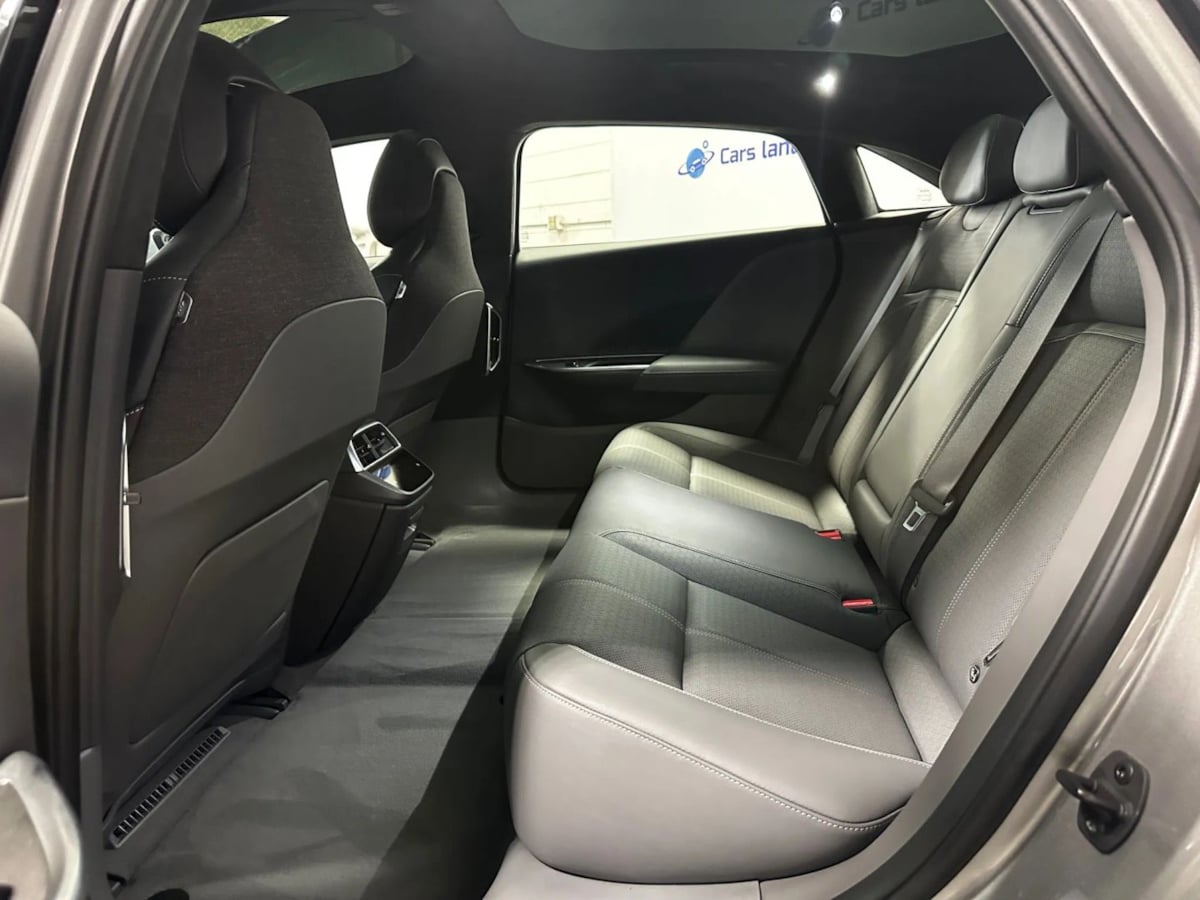 2022 Lucid Air Grand Touring photo 16