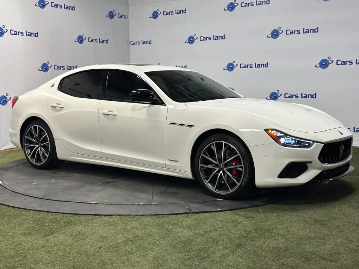 2021 Maserati Ghibli Q4 GranSport photo 2
