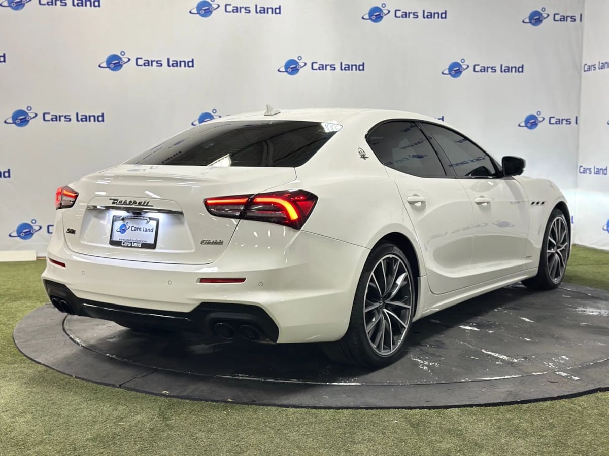 2021 Maserati Ghibli Q4 GranSport photo 4