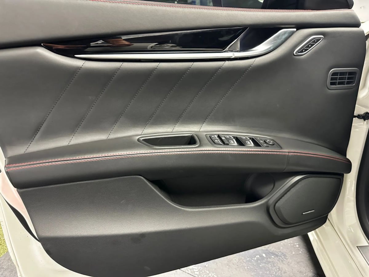 2021 Maserati Ghibli Q4 GranSport photo 14