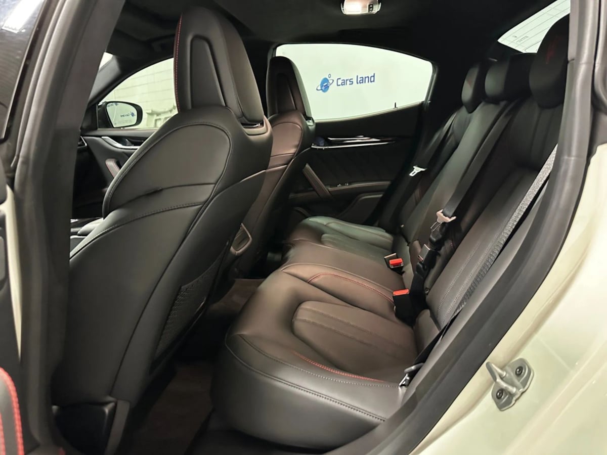 2021 Maserati Ghibli Q4 GranSport photo 17