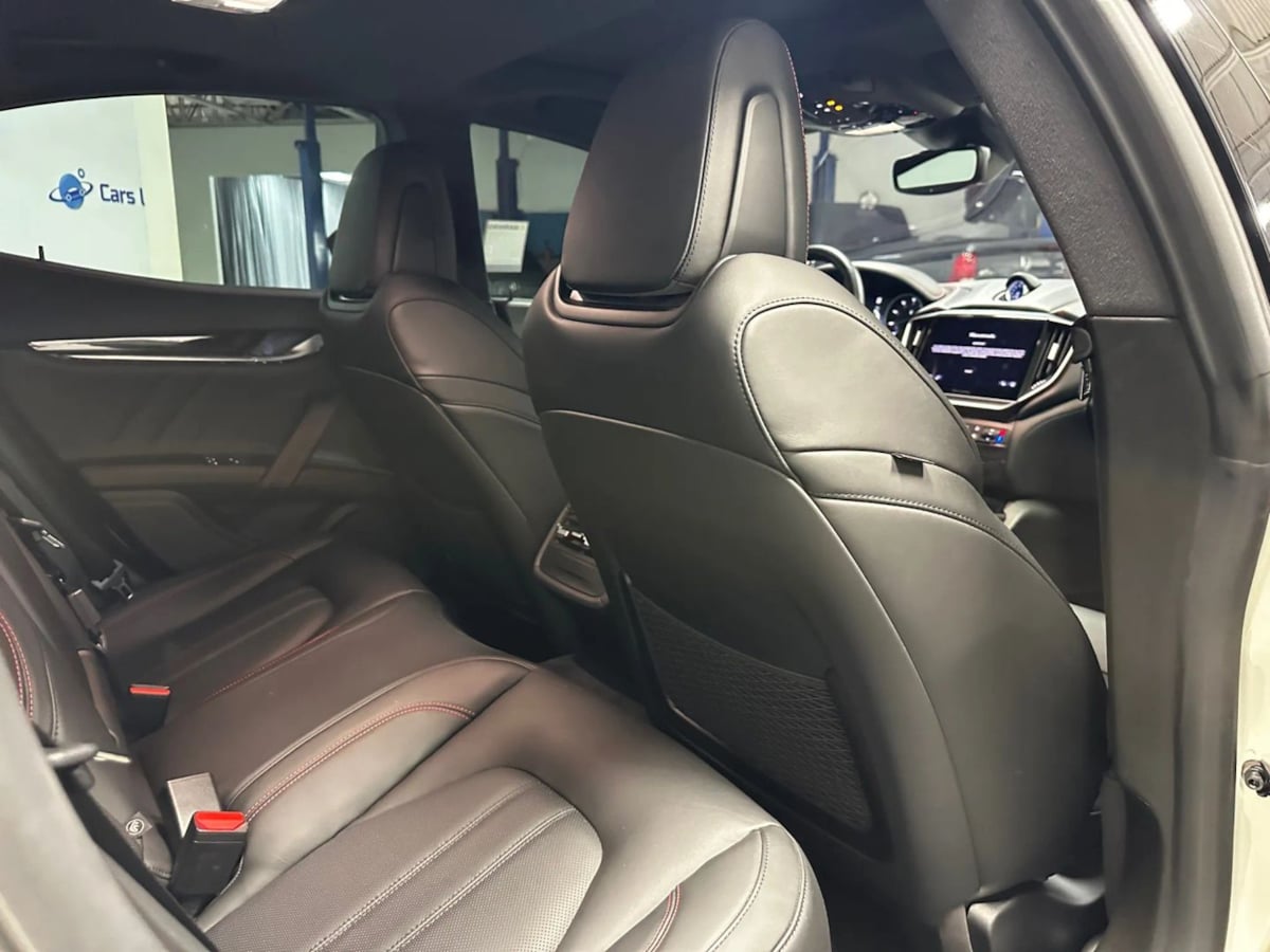 2021 Maserati Ghibli Q4 GranSport photo 21