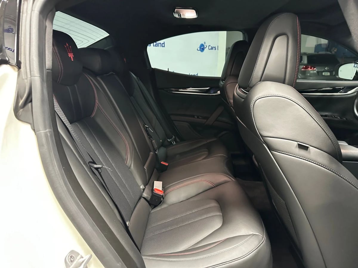 2021 Maserati Ghibli Q4 GranSport photo 22