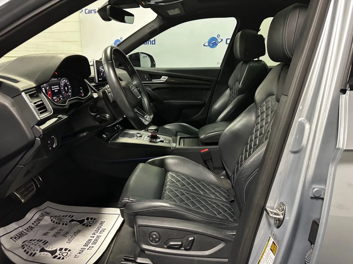 2020 Audi SQ5 Premium Plus photo 9
