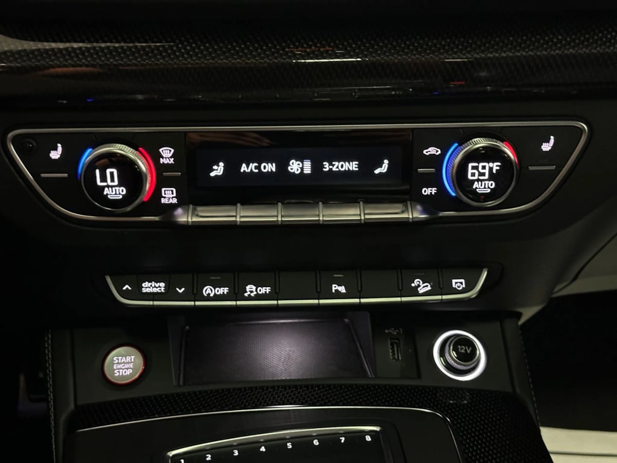2020 Audi SQ5 Premium Plus photo 39