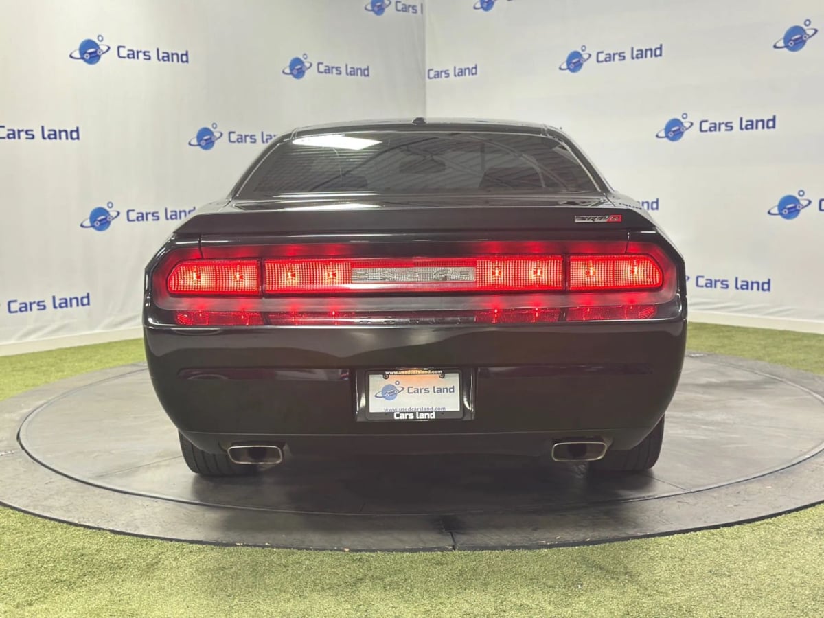 2009 Dodge Challenger SRT8 photo 5