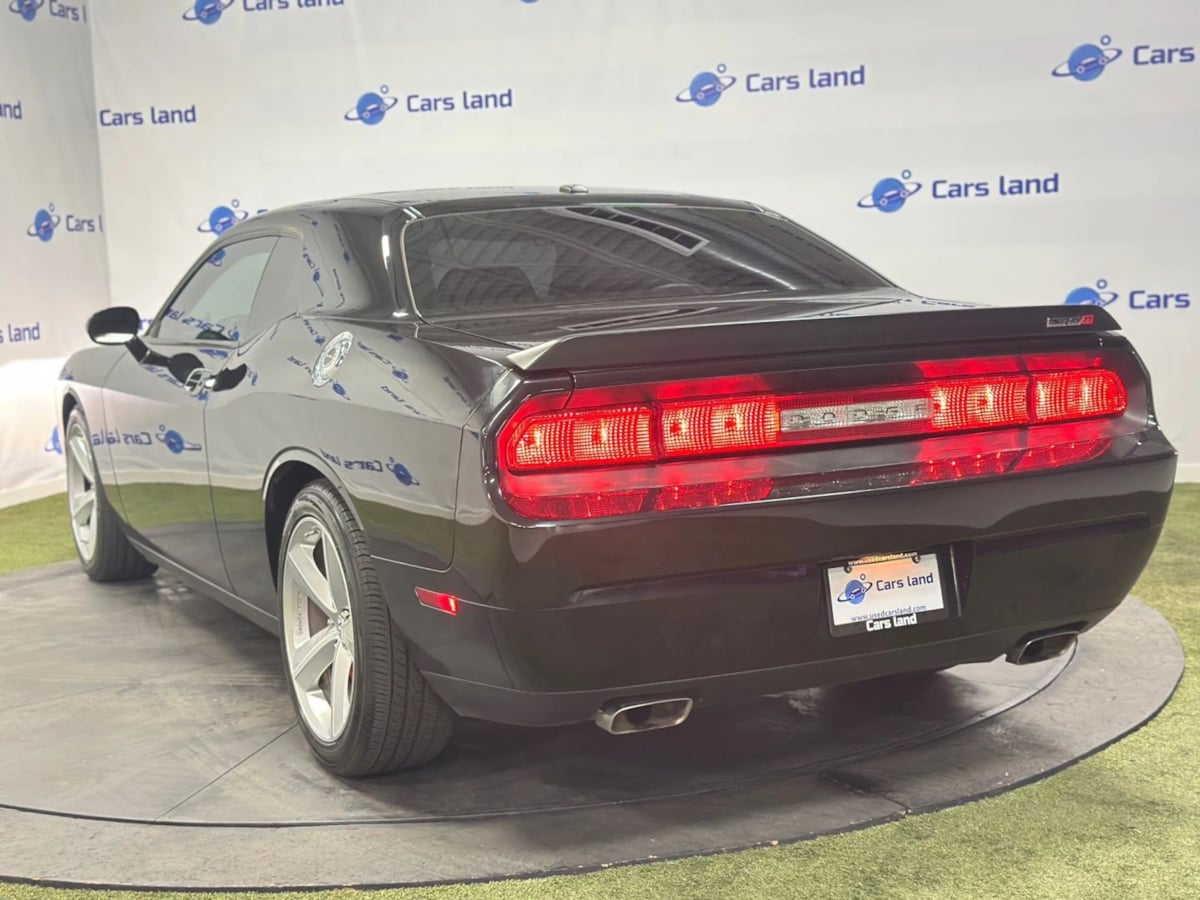 2009 Dodge Challenger SRT8 photo 6