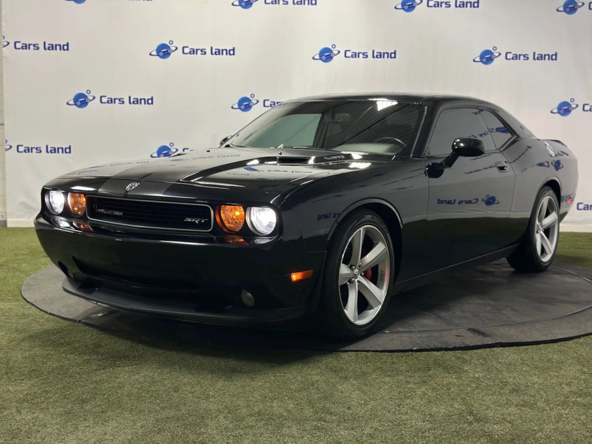 2009 Dodge Challenger SRT8 photo 8