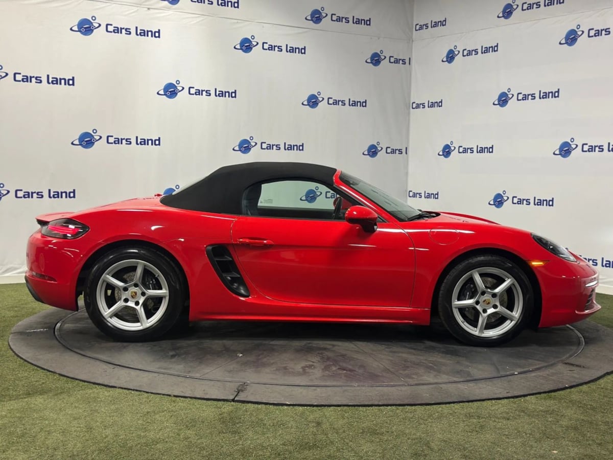 2024 Porsche Boxster photo 3