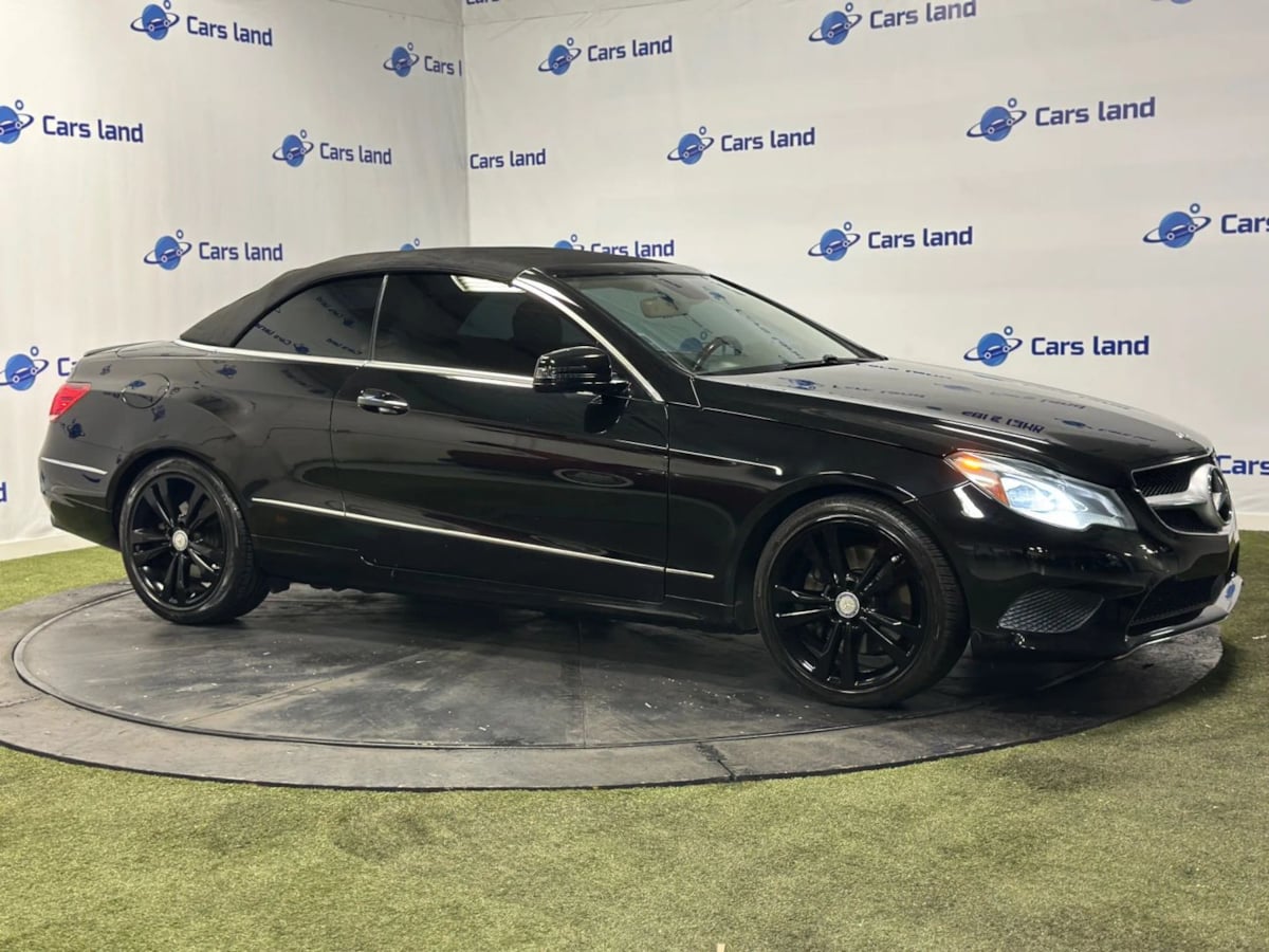 2017 Mercedes Benz E 400 Cabriolet photo 2