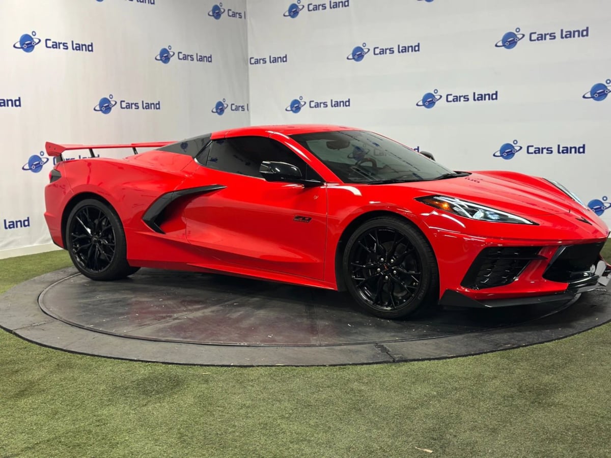 2023 Chevrolet Corvette 1LT photo 2