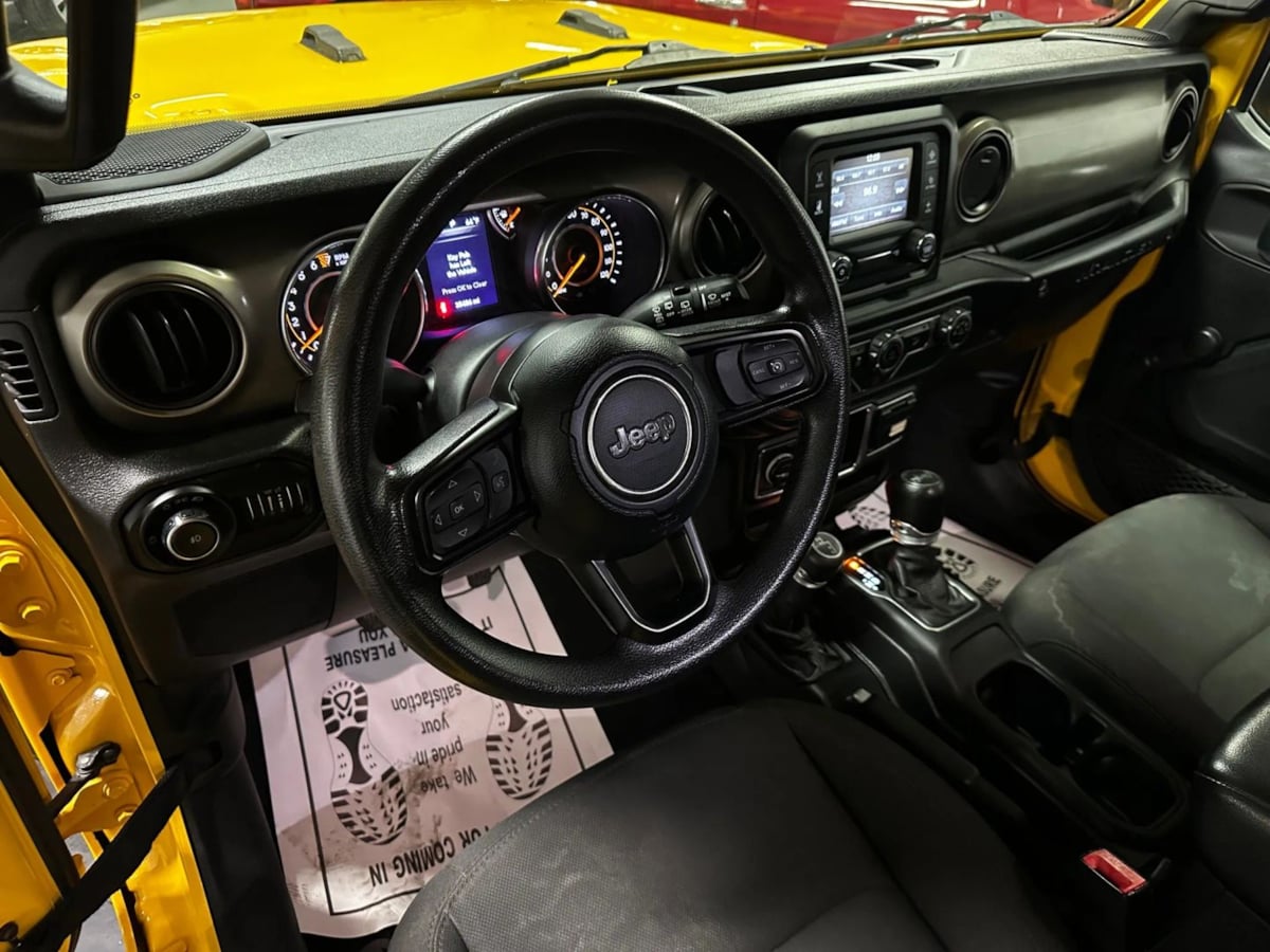 2019 Jeep Wrangler Unlimited Sport photo 3