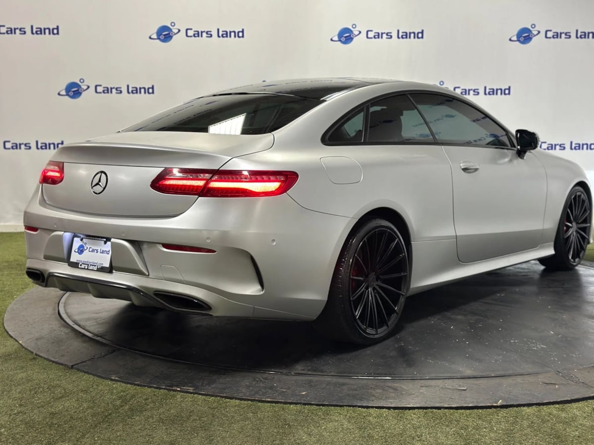 2018 Mercedes Benz E 400 Coupe photo 3