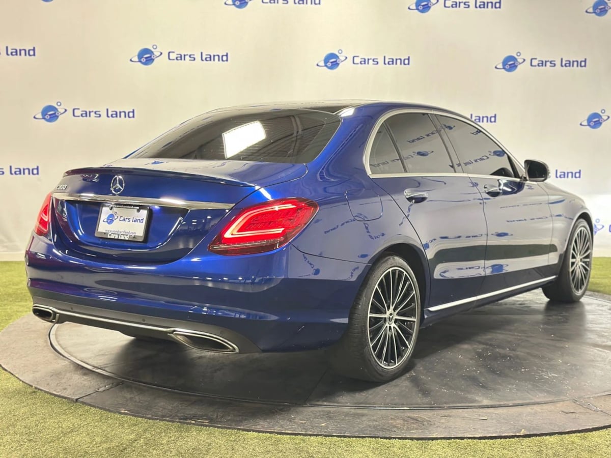 2019 Mercedes Benz C 300 photo 3